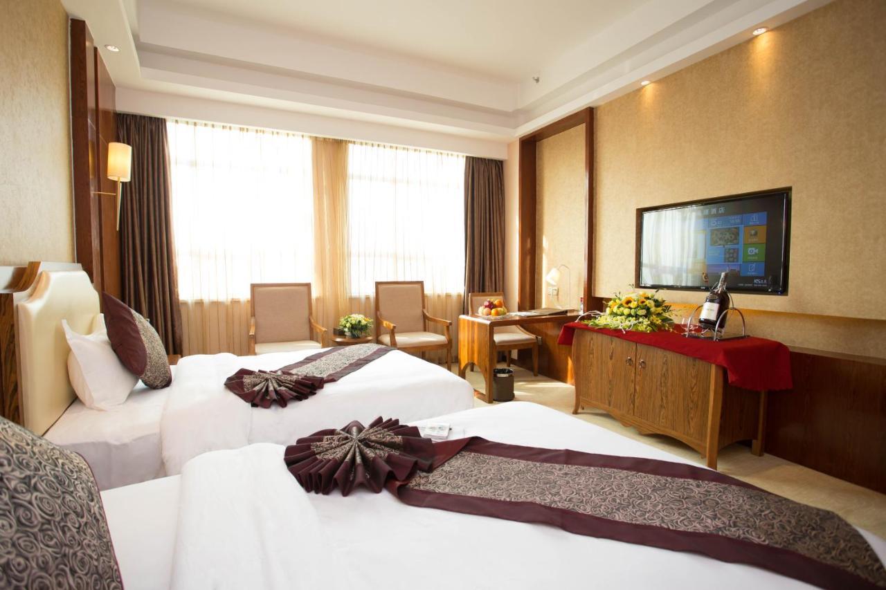 Hong Van Grand Hotel Mong Cai Esterno foto