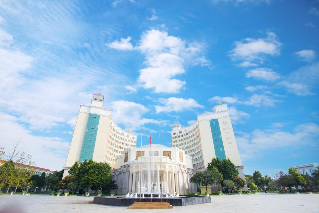 Hong Van Grand Hotel Mong Cai Esterno foto