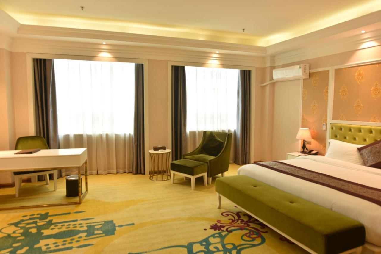 Hong Van Grand Hotel Mong Cai Esterno foto
